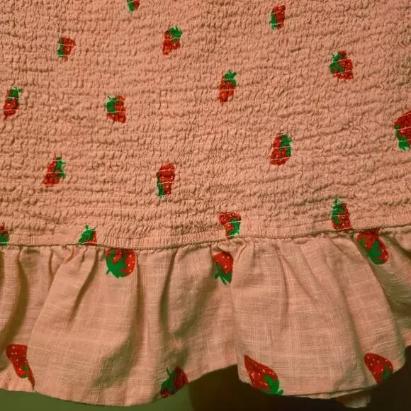 Cotton-on pink strawberry smocked mini skirt size xxs - Picture 3 of 5